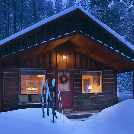 Reclusive Moose Cabins West Glacier Exterior photo