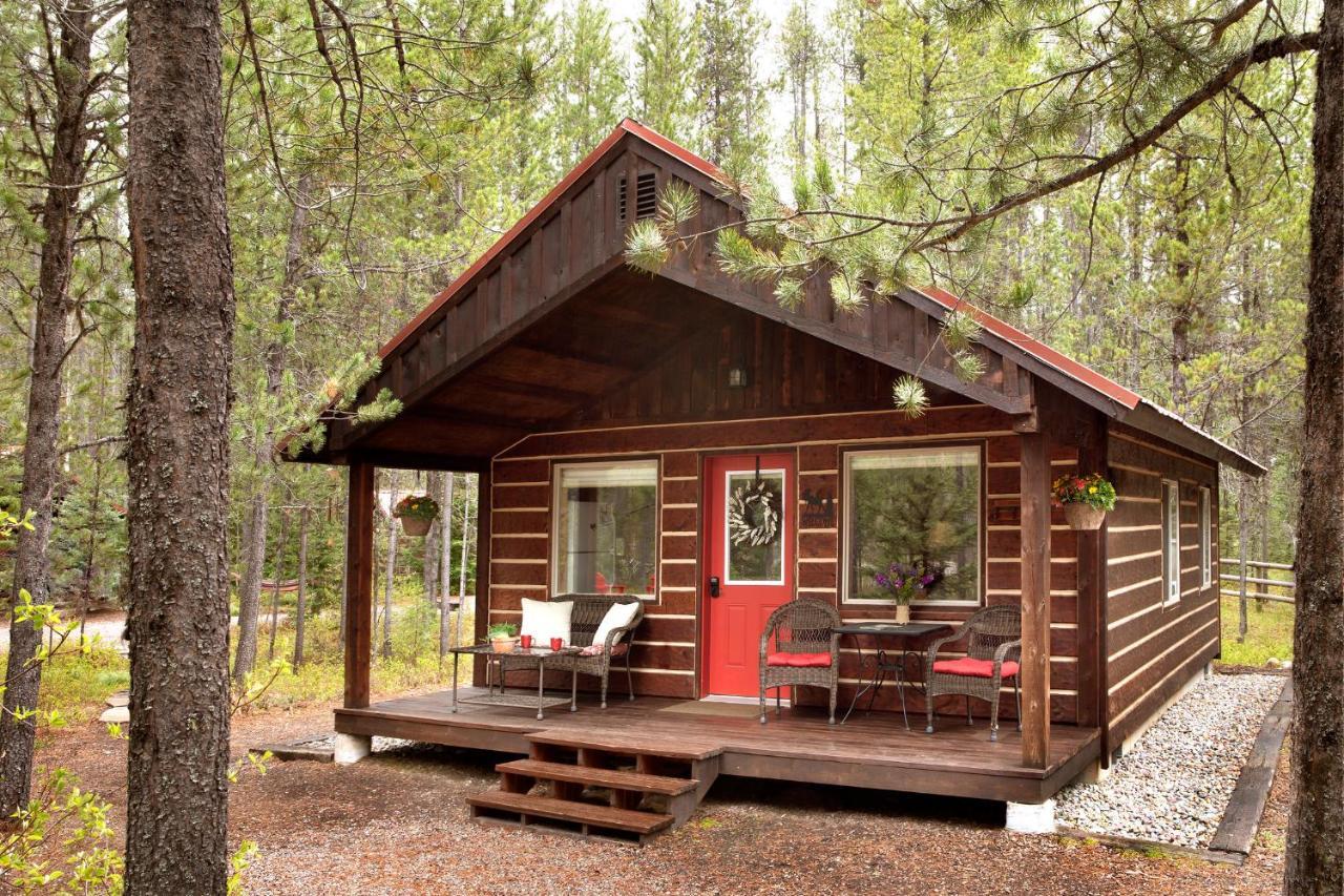 Reclusive Moose Cabins West Glacier Exterior photo